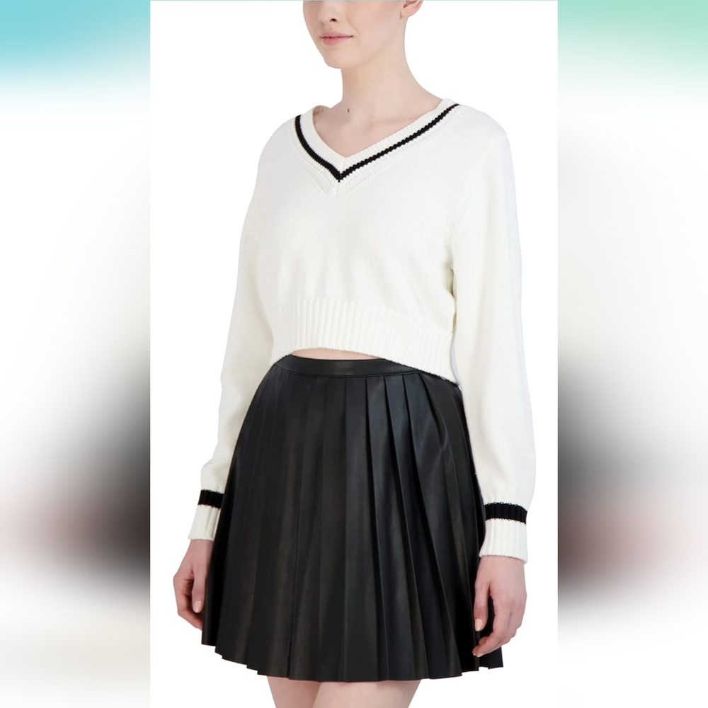 NWOT BCBG FAUX Leather skirt
